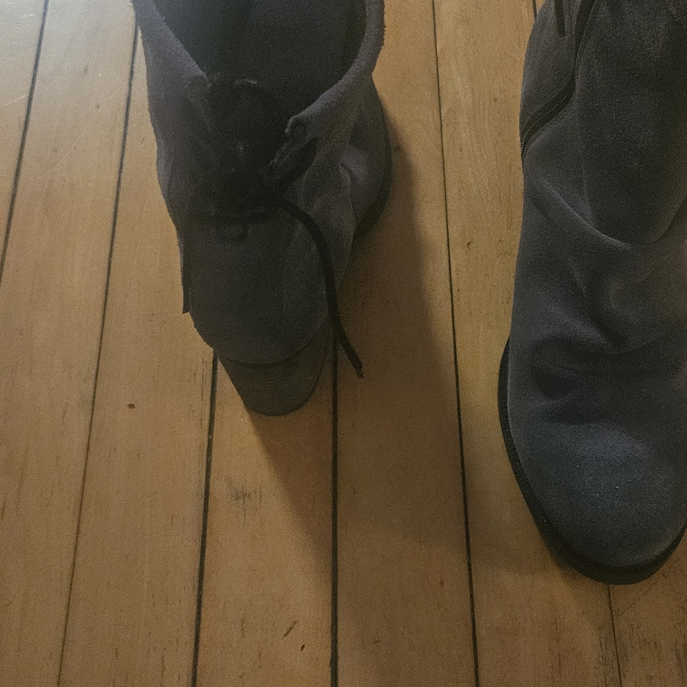 Bos. & Co. Gray Lace-Up Boots